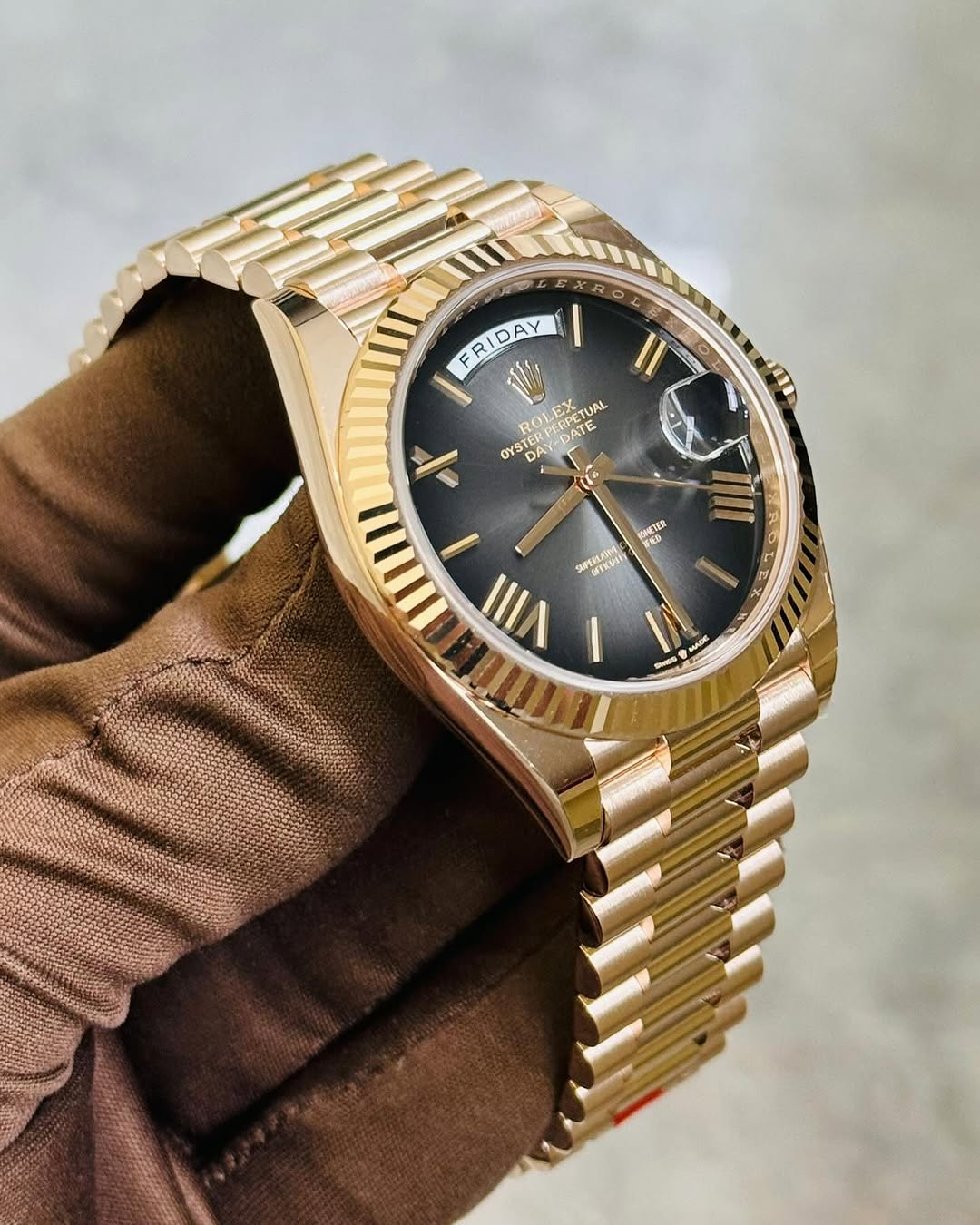 Rolex Day Date in 18 ct Everose Gold M228235 0055 40mm