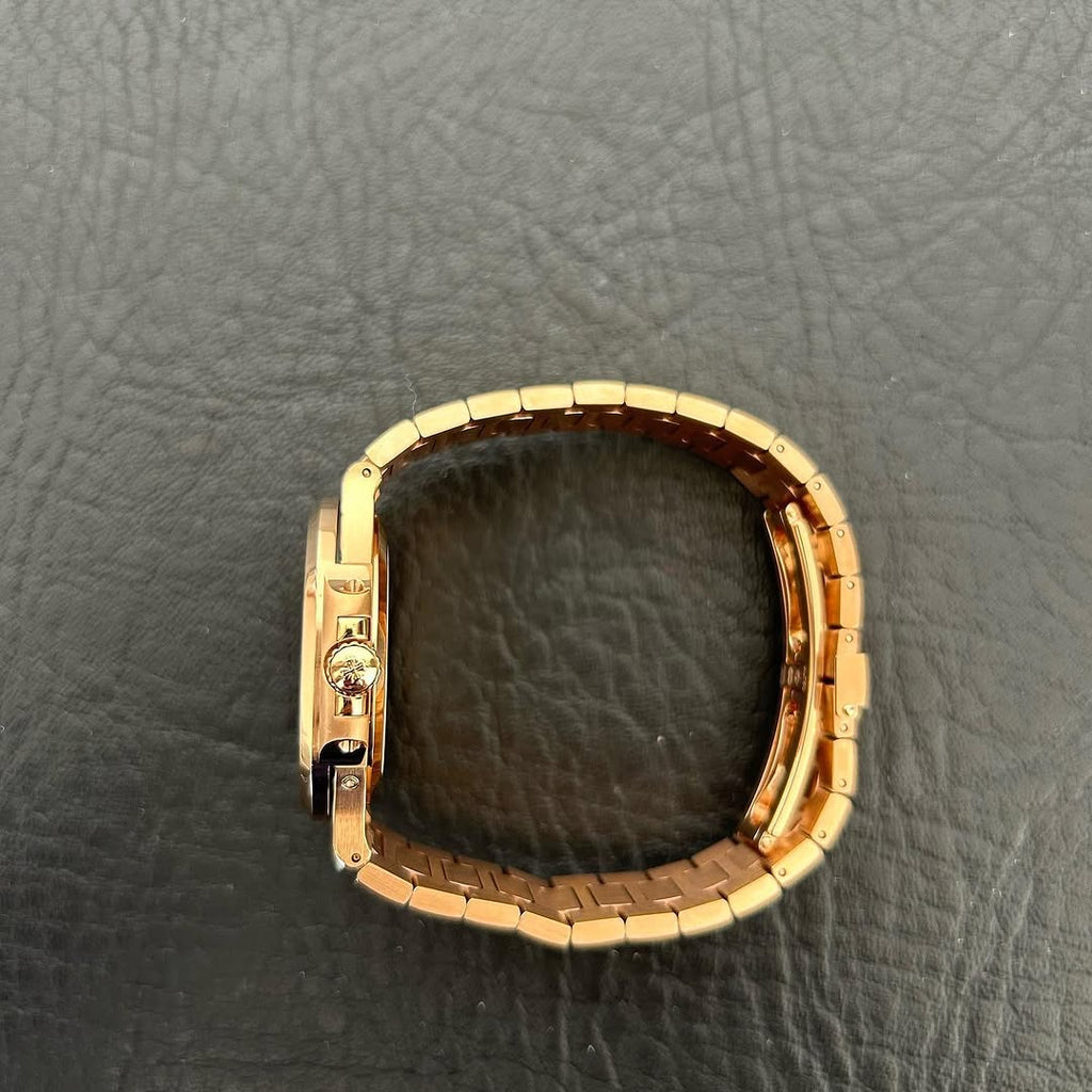 PATEK PHILIPPE NAUTILUS BROWN DIAL ROSE GOLD SELF-WINDING 40 MM